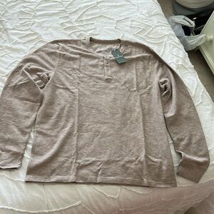 Men’s Henley shirt- never worn, tags still on!